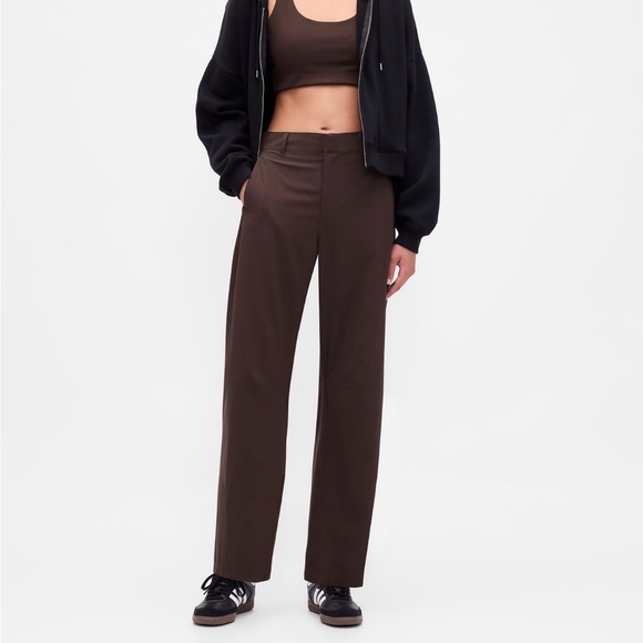 GAP Pants - NWT GapFit Tech High Rise Barrel Trousers